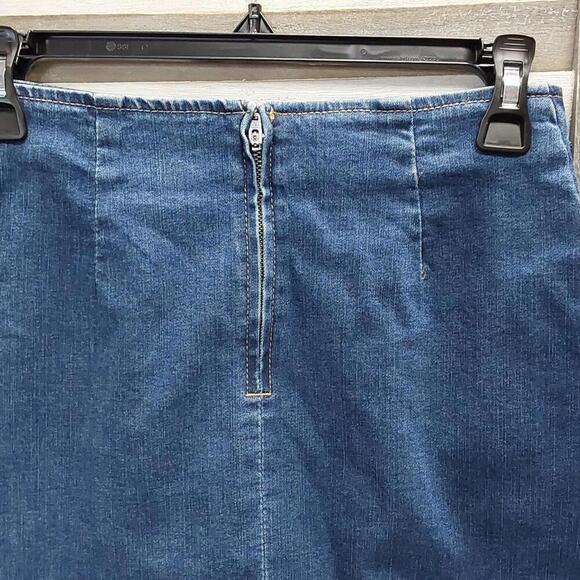 Women's Notch Front Seamed Denim Mini Skirt | Wild Fable | 14 - Picture 4 of 10